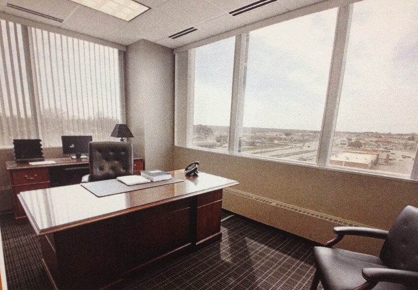 More Photos Of 100 E Kimberly Rd, Davenport Office For Lease