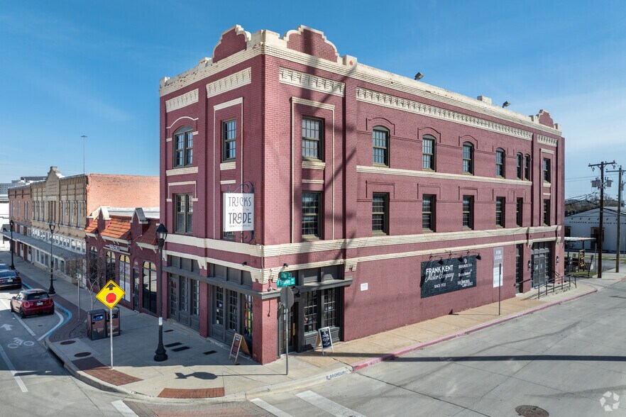 Primary Photo Of 215-219 S Main St, Fort Worth Storefront Retail Office For Lease