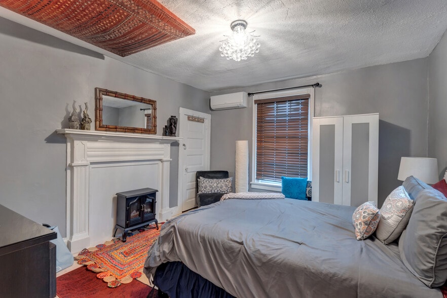 More Photos Of 834 Monticello Rd, Charlottesville Storefront Retail Residential For Sale