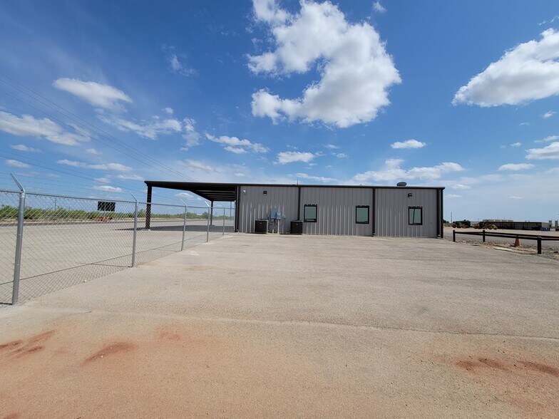 More Photos Of 6308 S County Road 1270, Midland Warehouse For Lease