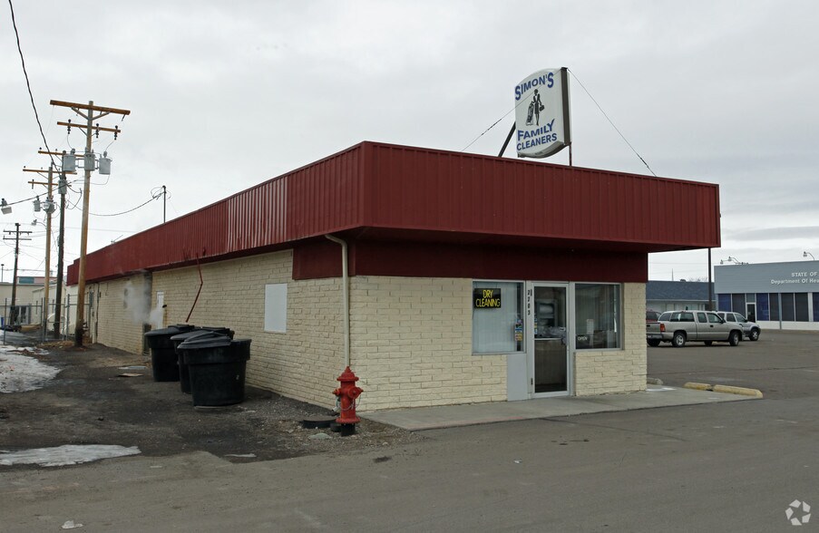 More Photos Of 2203-2219 S Overland Ave, Burley Freestanding For Lease