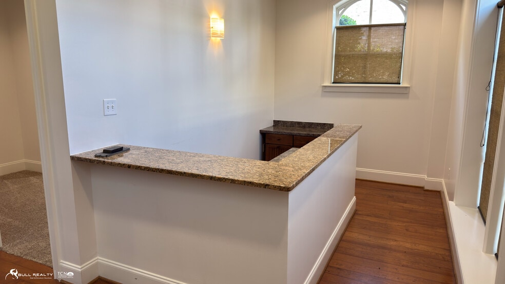 More Photos Of 8450 Holcomb Bridge Rd, Alpharetta Office For Sale
