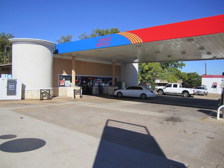 More Photos Of 1811 S Broadway Ave, Tyler Convenience Store For Sale