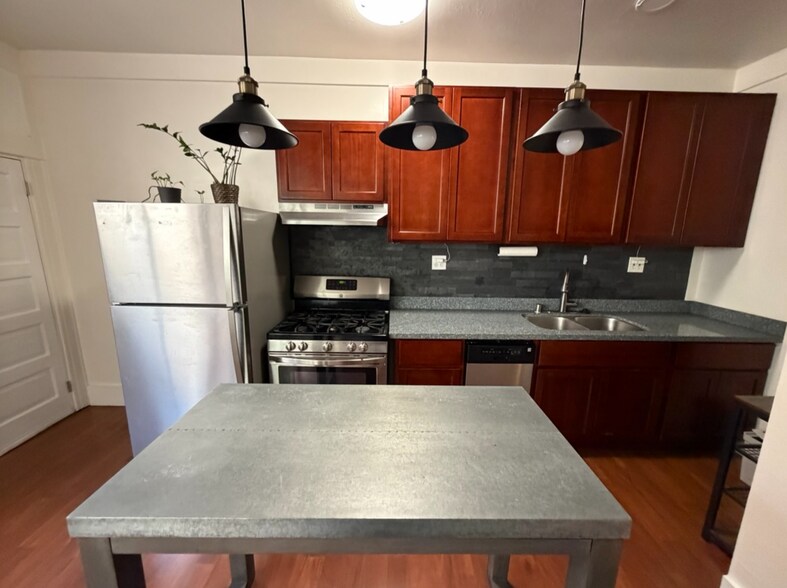 More Photos Of 176-180 Langton St, San Francisco Apartments For Sale