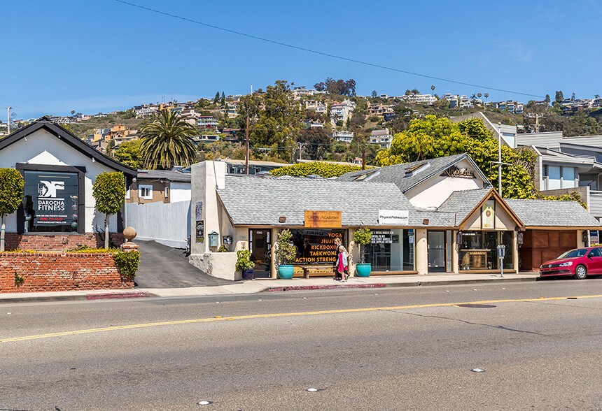 More Photos Of 1966-1970 S Coast Hwy, Laguna Beach Storefront For Lease