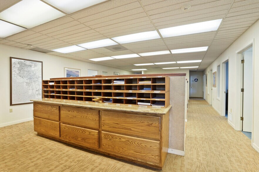 More Photos Of 200 W Harding Way, Stockton Office For Lease