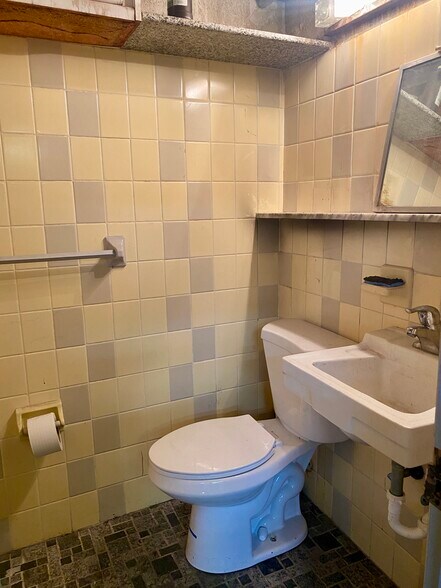 More Photos Of 2126 Collins Ct, Hollywood Refrigeration Cold Storage For Lease