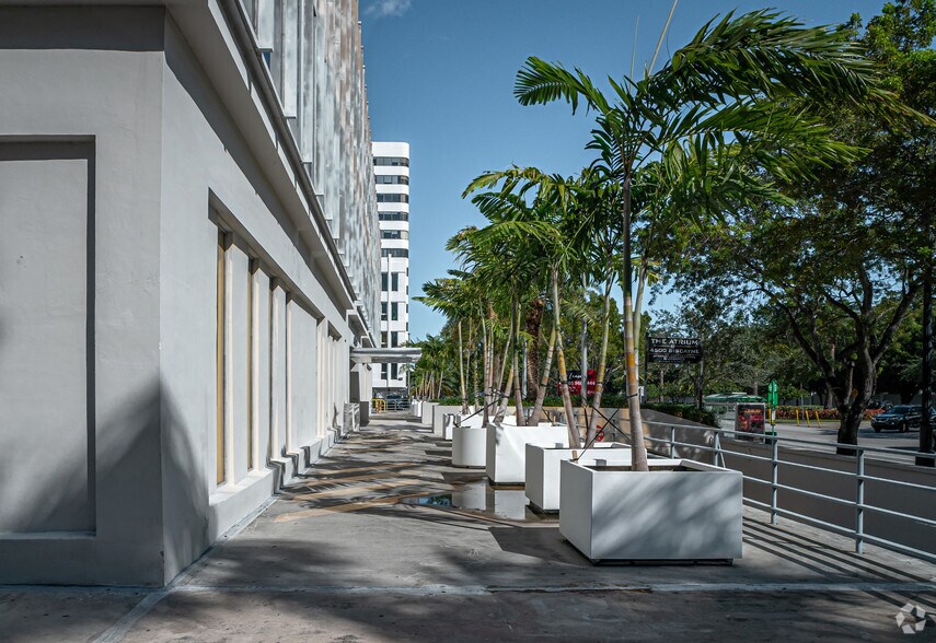 More Photos Of 4500 Biscayne Blvd, Miami Office For Lease