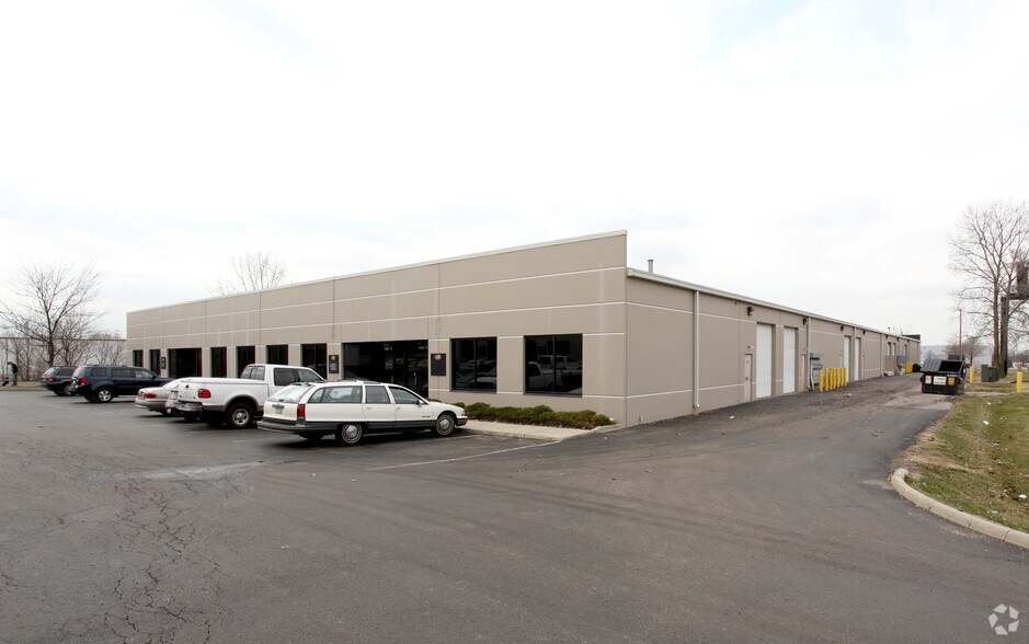 More Photos Of 1000 Morrison Rd, Gahanna Flex For Lease