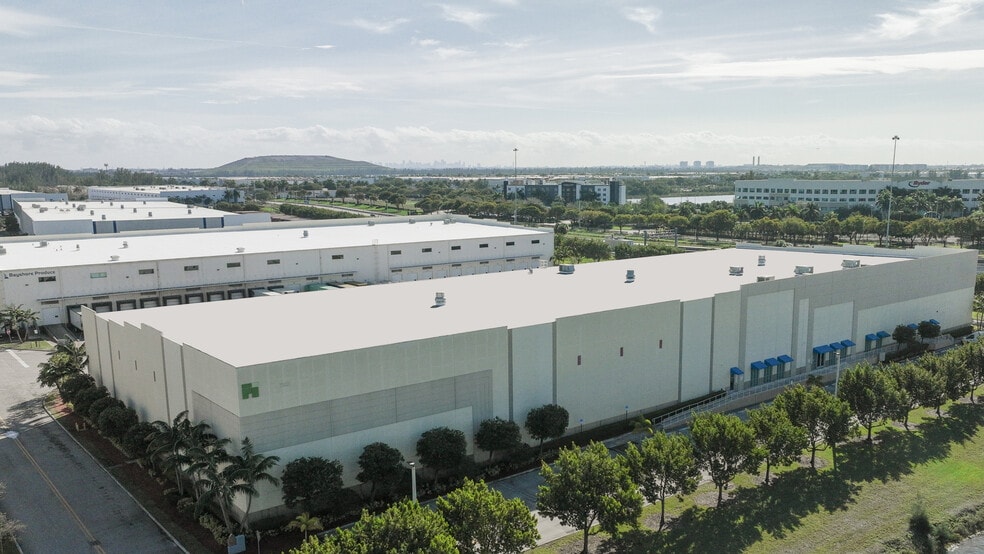 More Photos Of 11601 NW 107th St, Miami Warehouse For Lease