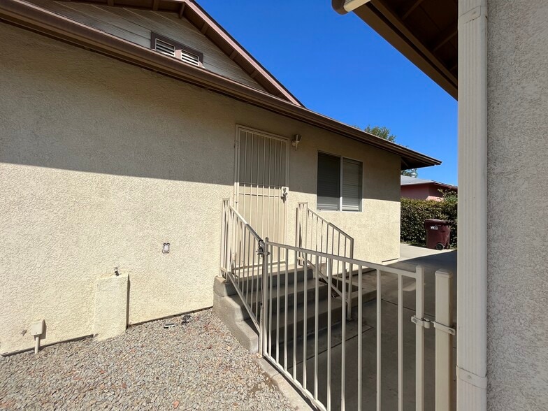 More Photos Of 3969 Sierra Ave, Norco Medical For Sale