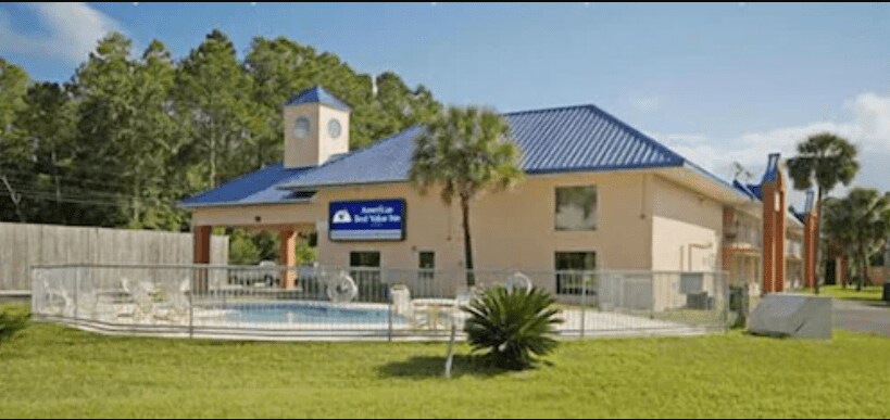 More Photos Of 852380 US Highway 17, Yulee Hotel For Sale
