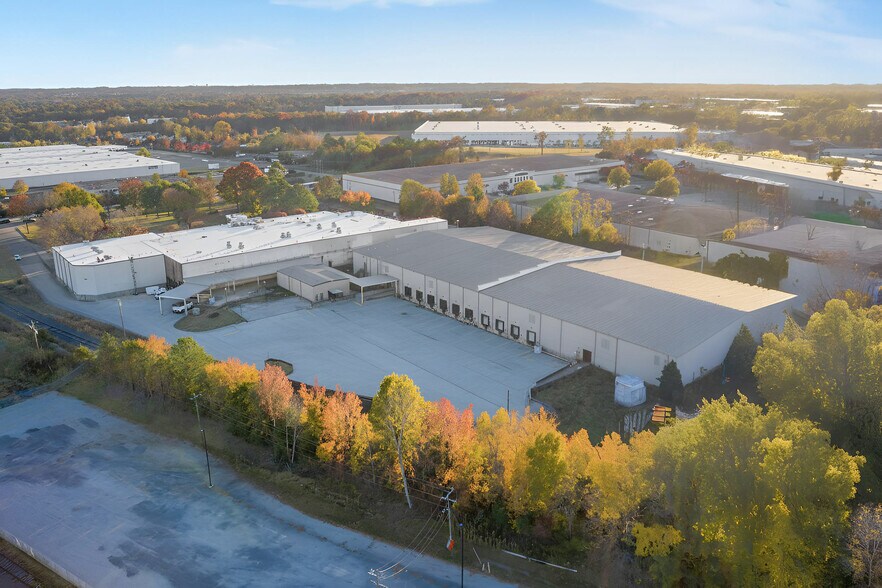 More Photos Of 3400 Westinghouse Blvd, Charlotte Manufacturing For Lease