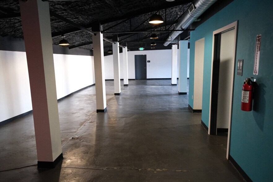 More Photos Of 8709 N Western Ave, Oklahoma City Office For Sale