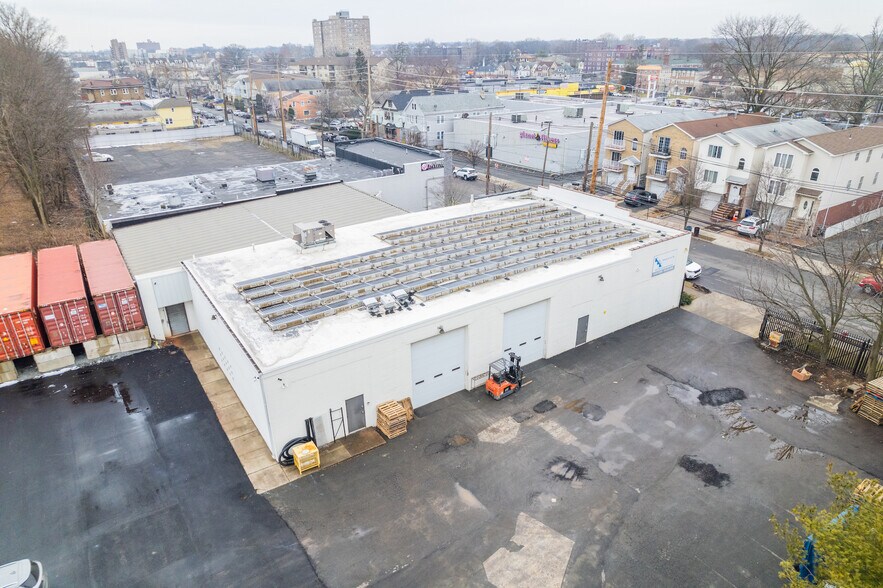 More Photos Of 663 Pennsylvania Ave, Elizabeth Warehouse For Lease