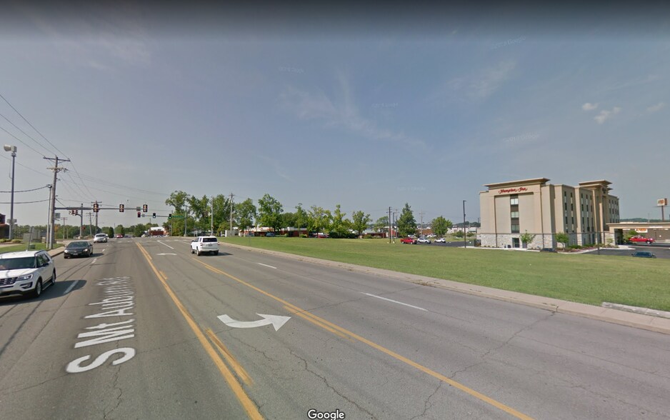 More Photos Of 207 S Mount Auburn Rd, Cape Girardeau Land For Lease