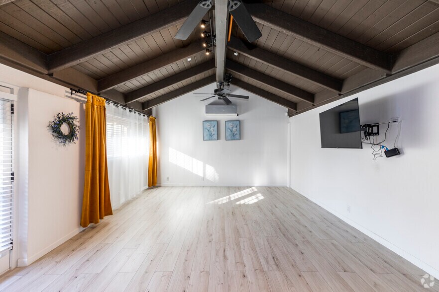 More Photos Of 6710 E Fanfol Dr, Paradise Valley Assisted Living For Sale