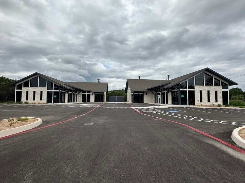 More Photos Of 3315 Greenway Park, San Antonio Office For Sale