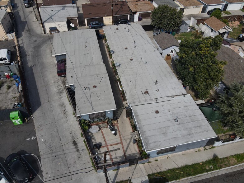 More Photos Of 19 E 69th St, Long Beach Multifamily For Sale