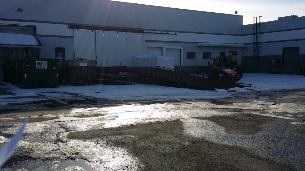 More Photos Of 14345 123rd Ave NW, Edmonton Manufacturing For Lease