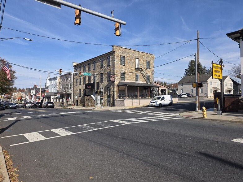 More Photos Of 605 Main St, Hellertown Restaurant For Sale