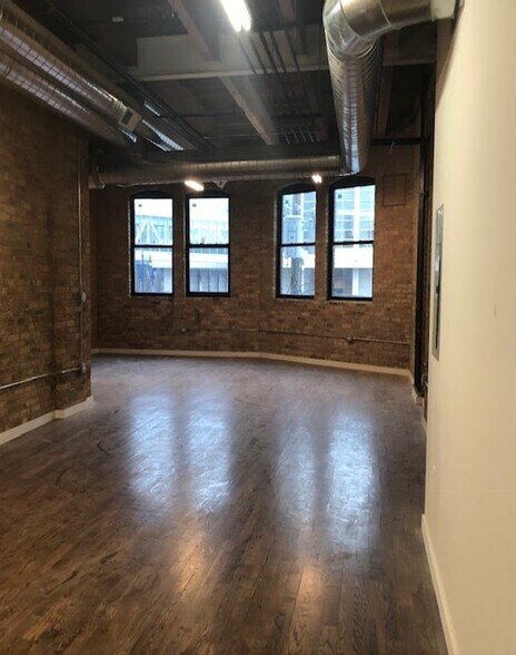More Photos Of 2229 S Michigan Ave, Chicago General Retail For Sale