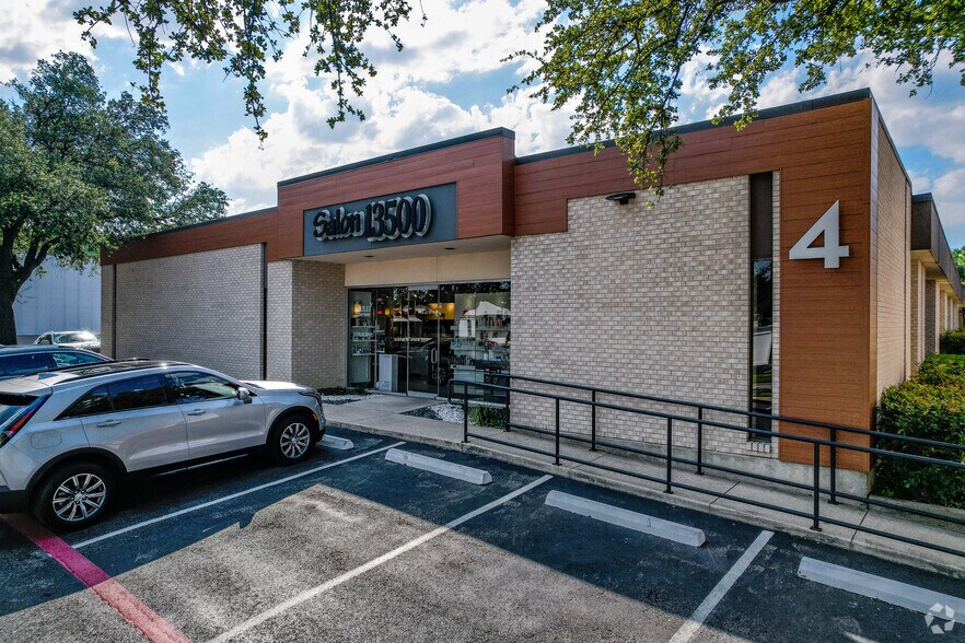 More Photos Of 13500 Midway Rd, Farmers Branch Unknown For Lease