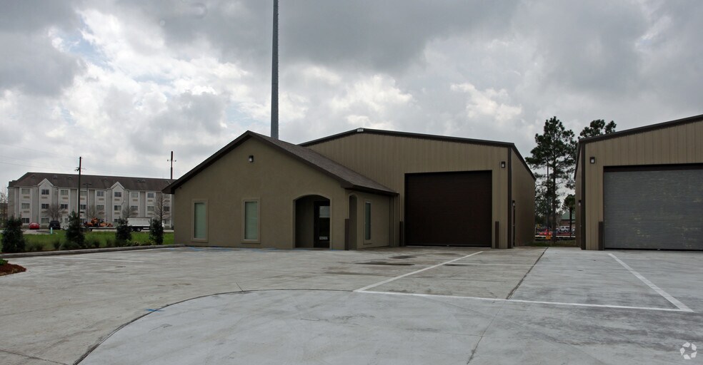 Primary Photo Of 10242 Patriot Dr, Baton Rouge Industrial For Sale