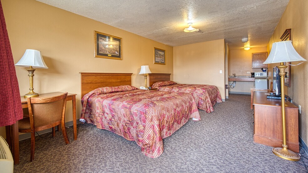 105 Rampart Dr, Wright, WY 82732 Hotel For Sale