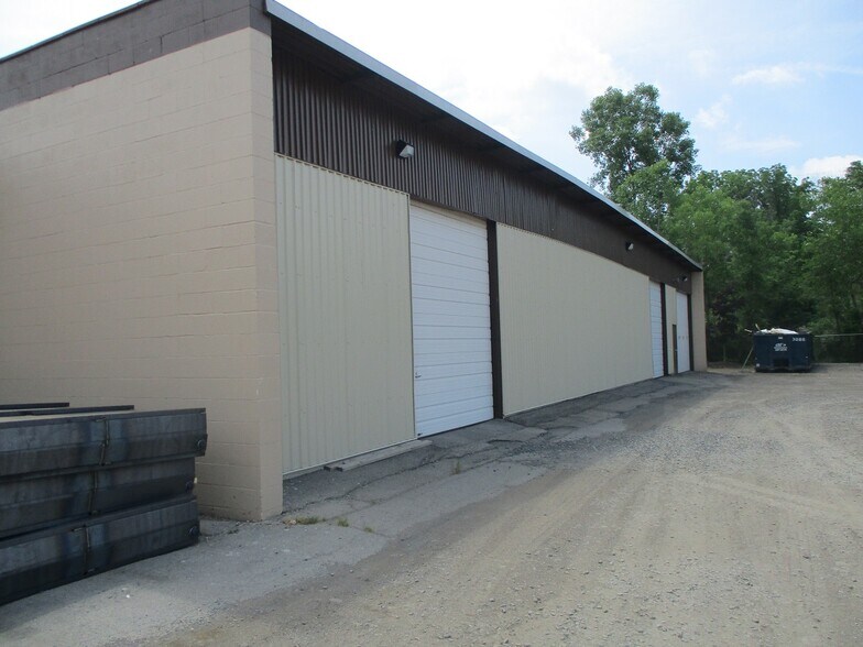 More Photos Of 1 Boon Dr, North Chili Warehouse For Lease