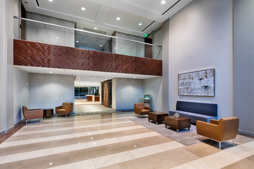 More Photos Of 211 Perimeter Center Pky NE, Atlanta Office For Lease