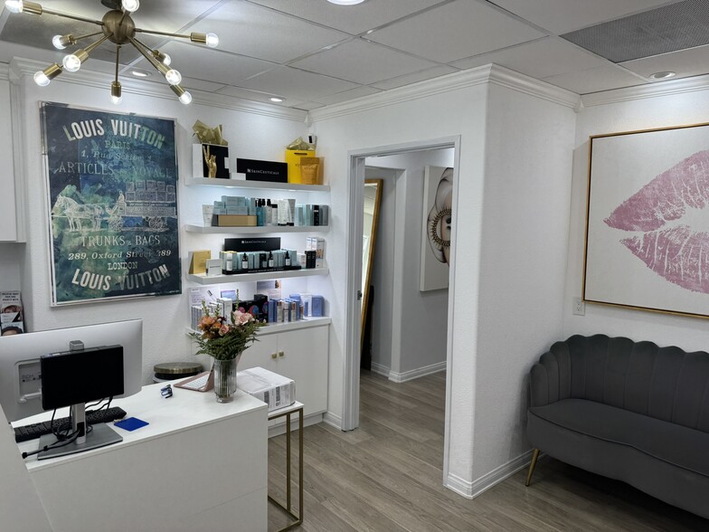 More Photos Of 1444 Aviation Blvd, Redondo Beach Medical For Lease