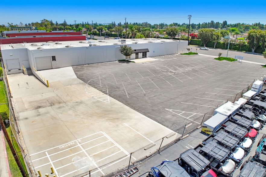 Primary Photo Of 391 E Imperial Hwy, La Habra Warehouse For Lease