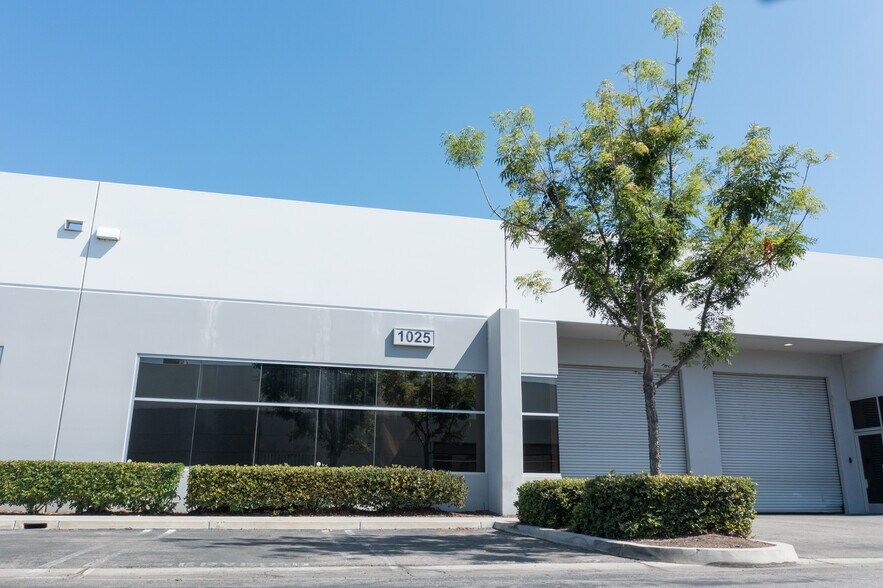 More Photos Of 1025 N Shepard St, Anaheim Warehouse For Sale