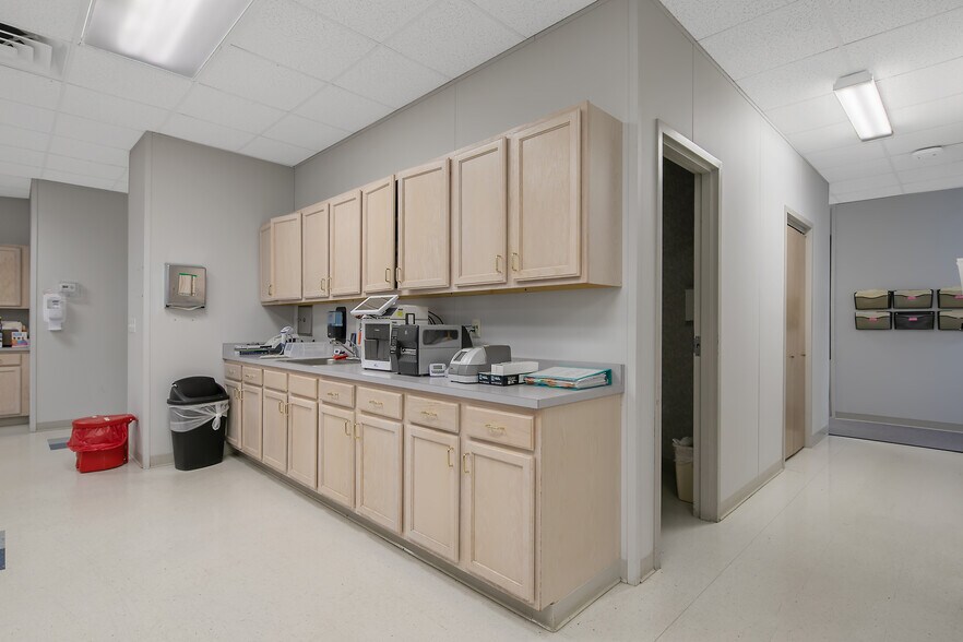 More Photos Of 7 E Duncan St, Lillington Medical For Sale