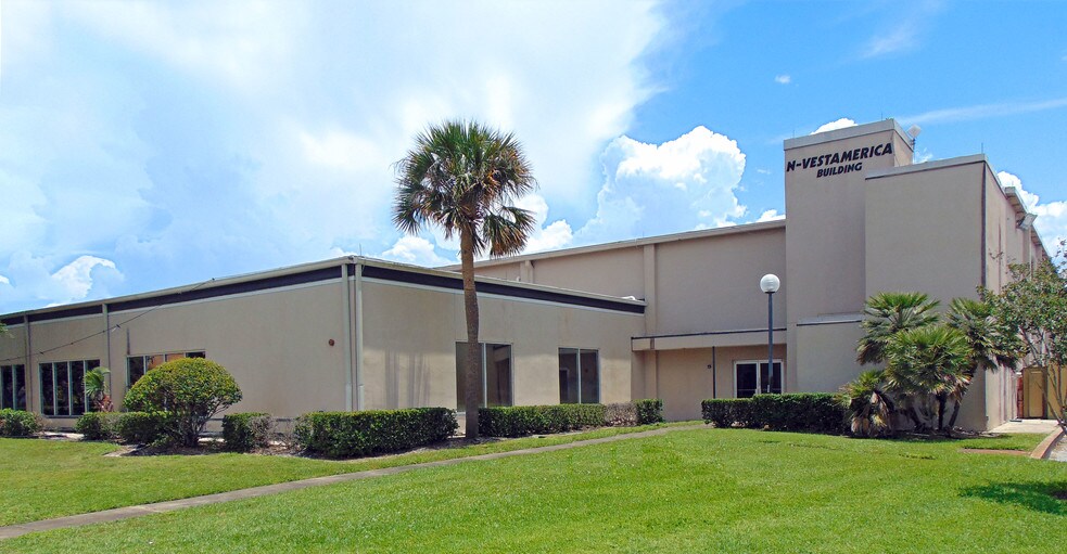 Primary Photo Of 819 Herndon Ave, Orlando Light Distribution For Sale