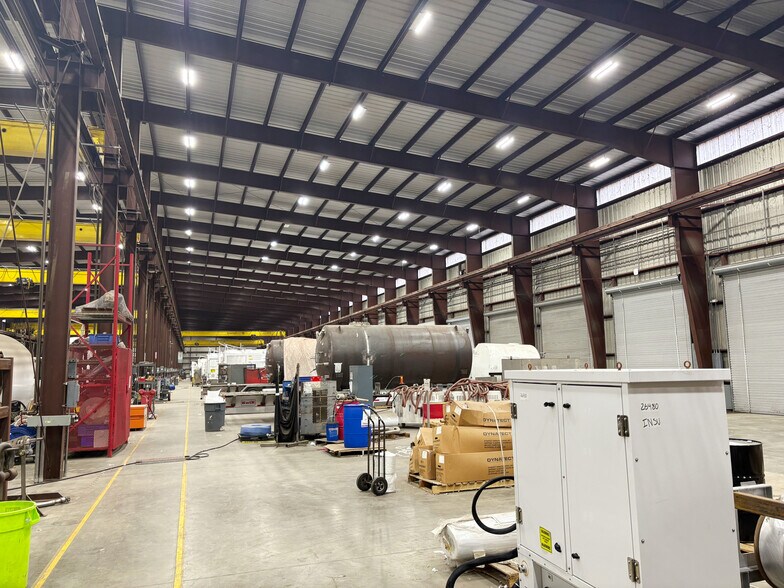 More Photos Of 1411 Transport Dr, Baytown Manufacturing For Lease
