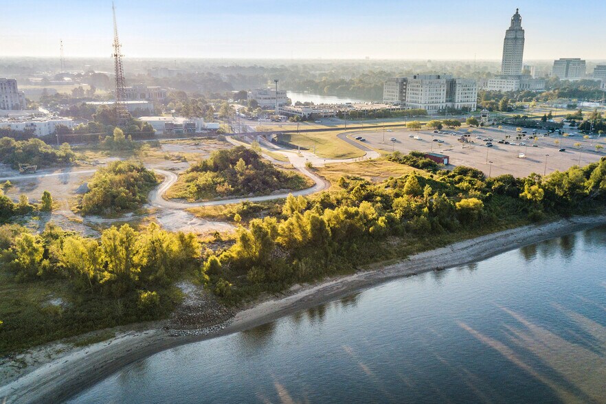 More Photos Of 100 River Rd S, Baton Rouge Land For Sale