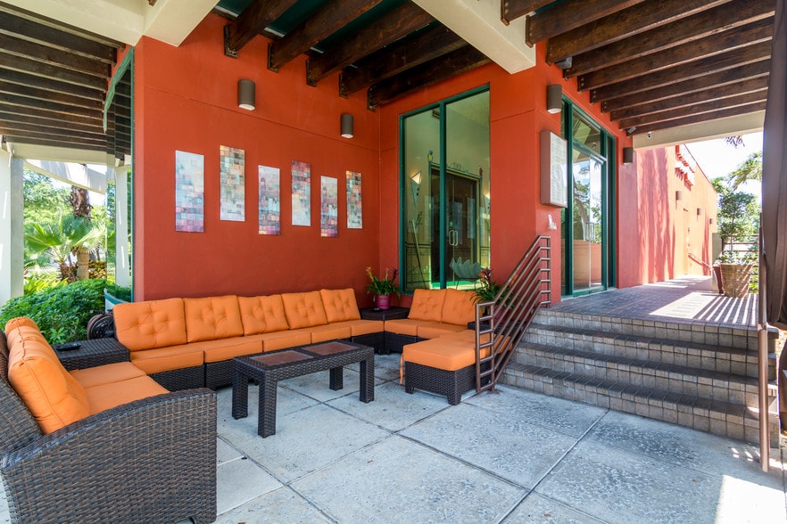 More Photos Of 11280 Tamiami Trl N, Naples Restaurant For Sale