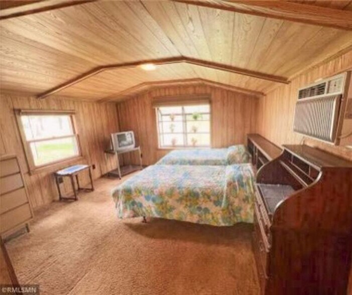 More Photos Of 930 Highway 65 S, Mora Lodge Meeting Hall For Sale