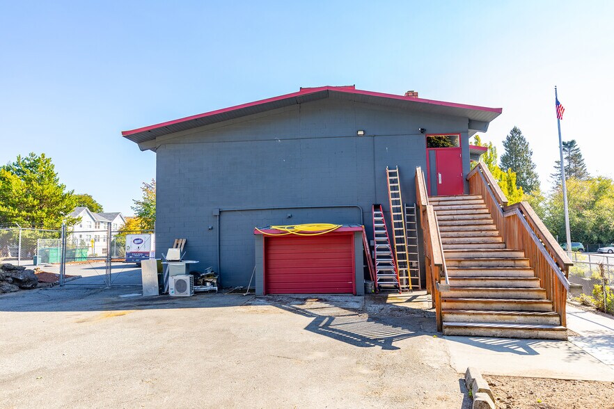 More Photos Of 9191 Washington Ave NW, Silverdale Office For Sale