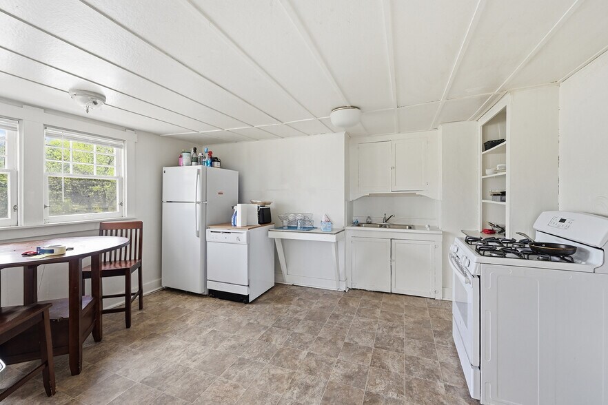 More Photos Of 1090 11th St, Boulder Apartments For Sale