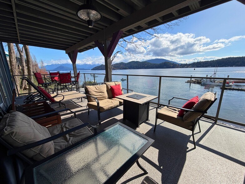 More Photos Of 418 Marine Dr, Gibsons Storefront Retail Office For Sale