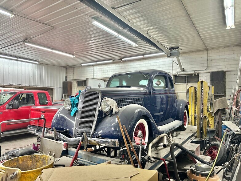 More Photos Of 1401 SE Broadway Ave, Albert Lea Specialty For Sale