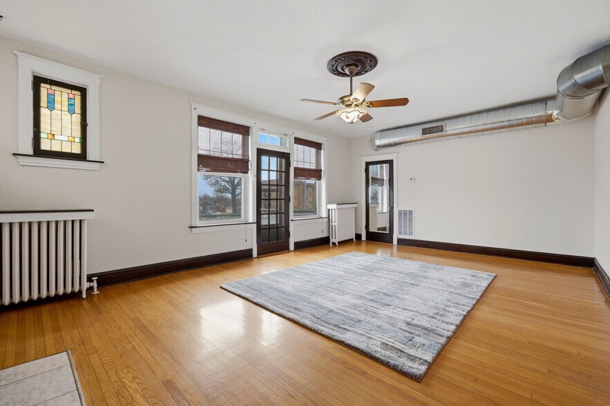 More Photos Of 5921 S Kingshighway Blvd, Saint Louis Multifamily For Sale