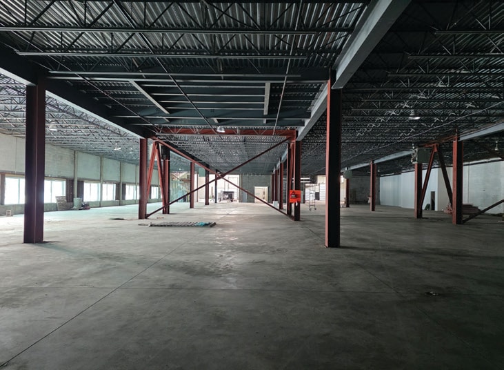 More Photos Of 80 Rue Stinson, Montréal Warehouse For Sale
