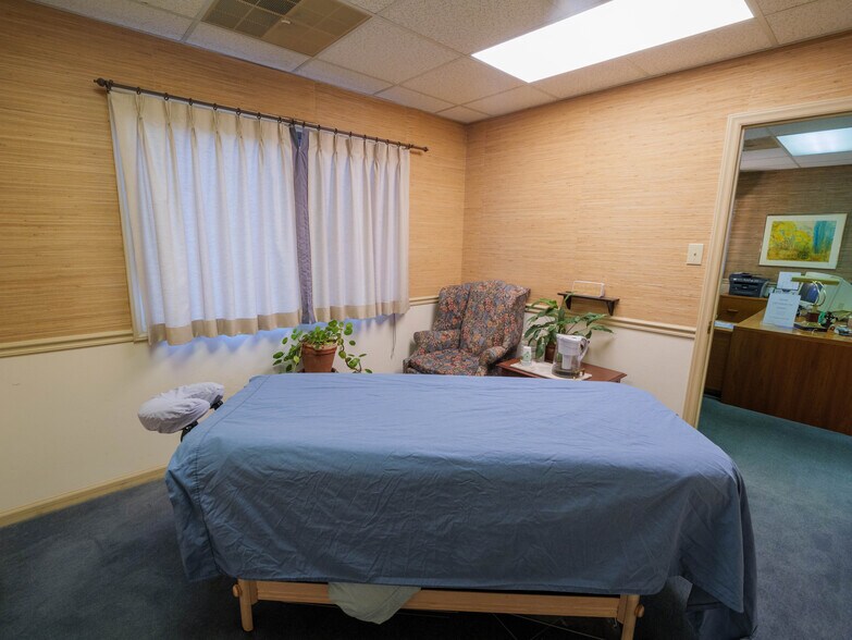 More Photos Of 3200 Croasdaile Dr, Durham Medical For Lease