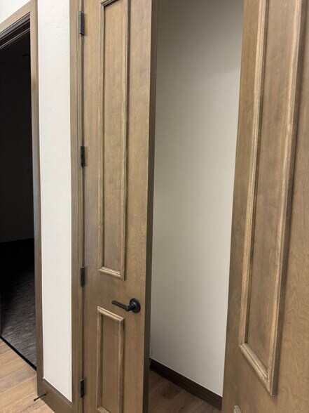More Photos Of 2931 Adams Rd, Norman Office For Lease