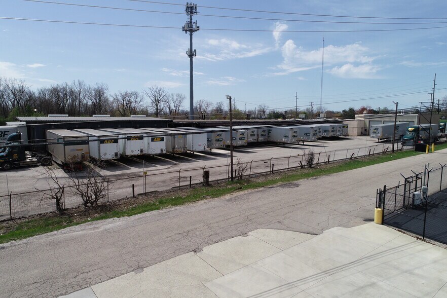 More Photos Of 1720 Joyce Ave, Columbus Truck Terminal For Sale