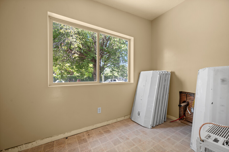 More Photos Of 1826 E 2700 S, Salt Lake City Freestanding For Lease